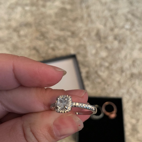 Costume Jewelry bundle - Picture 10 of 13